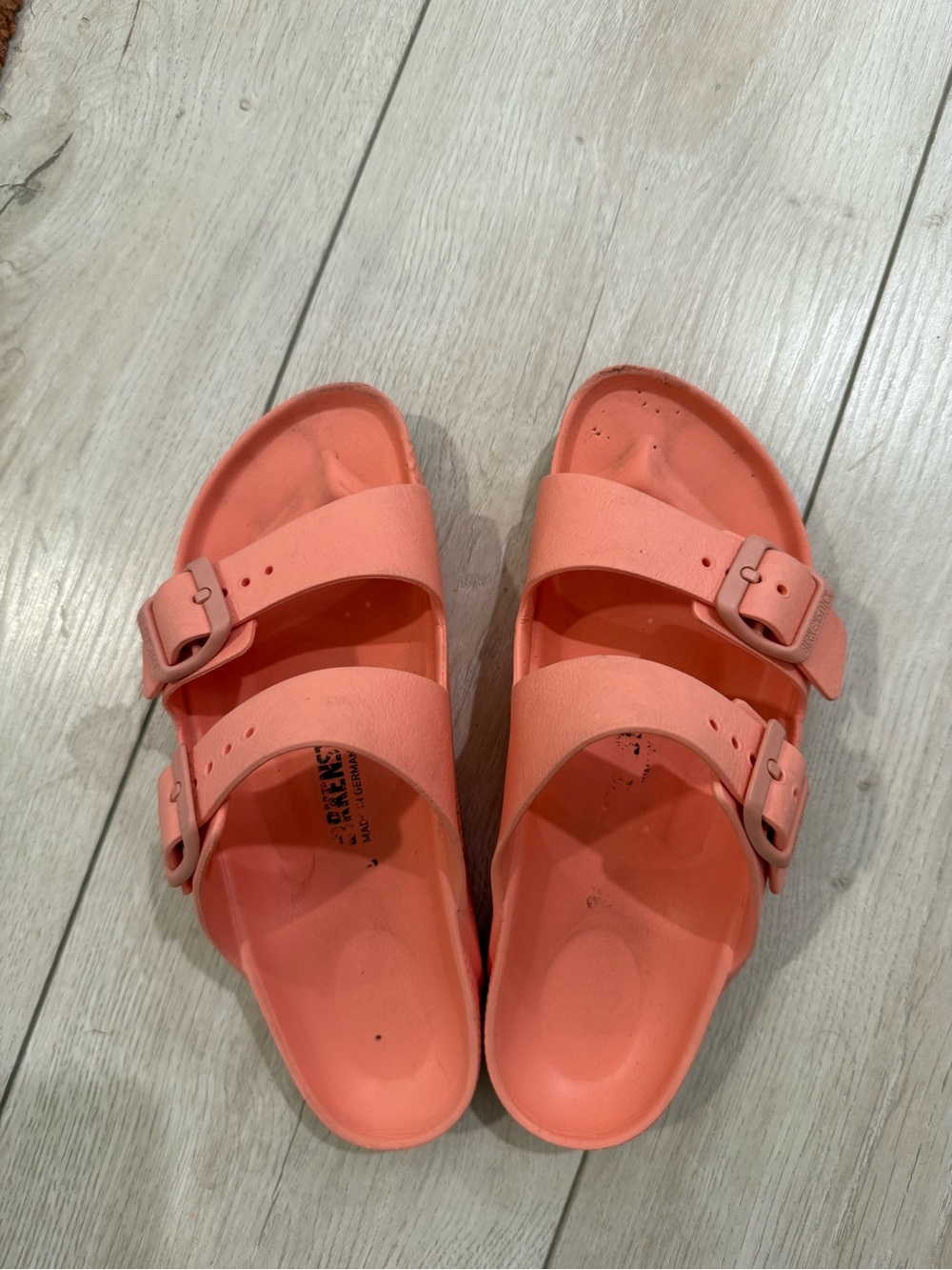 Women’s Coral Double-Buckle Slide Birkenstocks